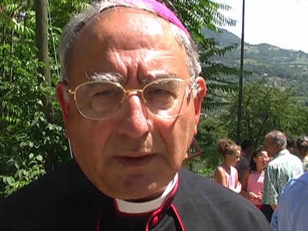 Diocesi vescovo De Rosa 1